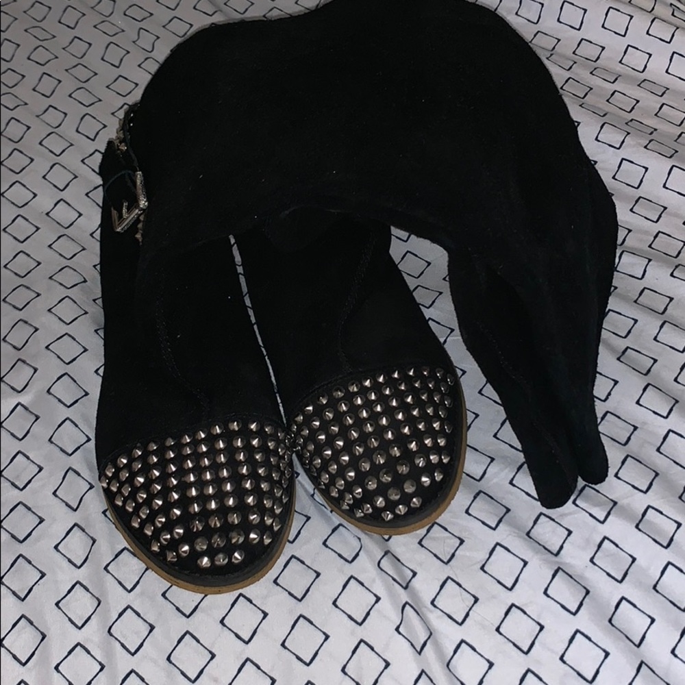 Combat boots